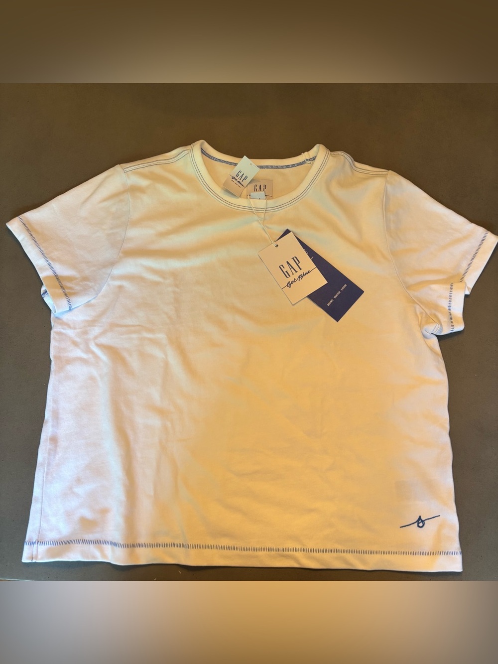 NWT GAP T-Shirt.